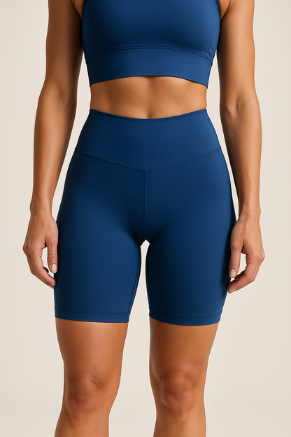 Lunara Shorts in strong blue
